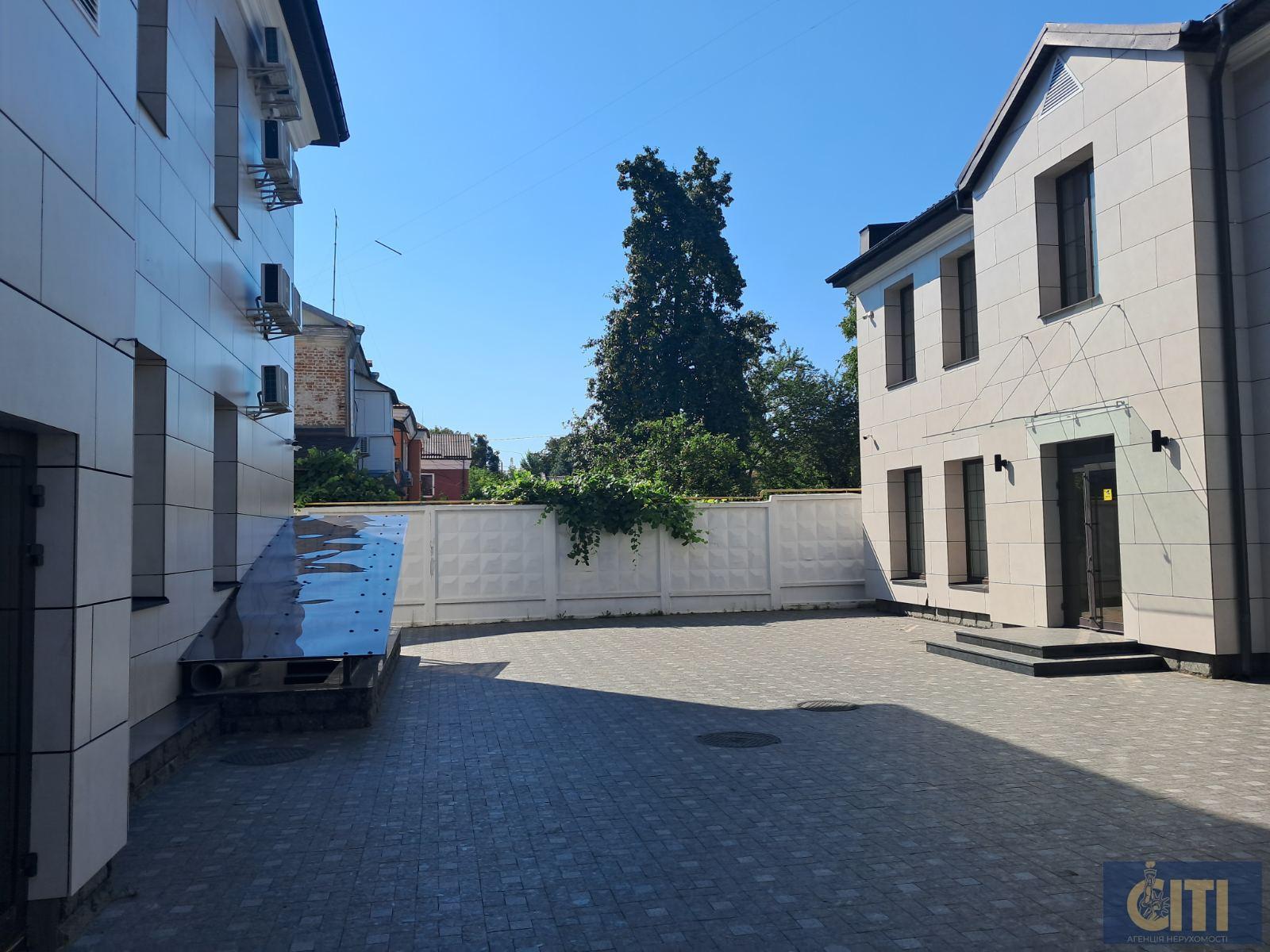 Оренда приміщення в центрі міста, район вул. Ольжича/Победи 160кв.м.