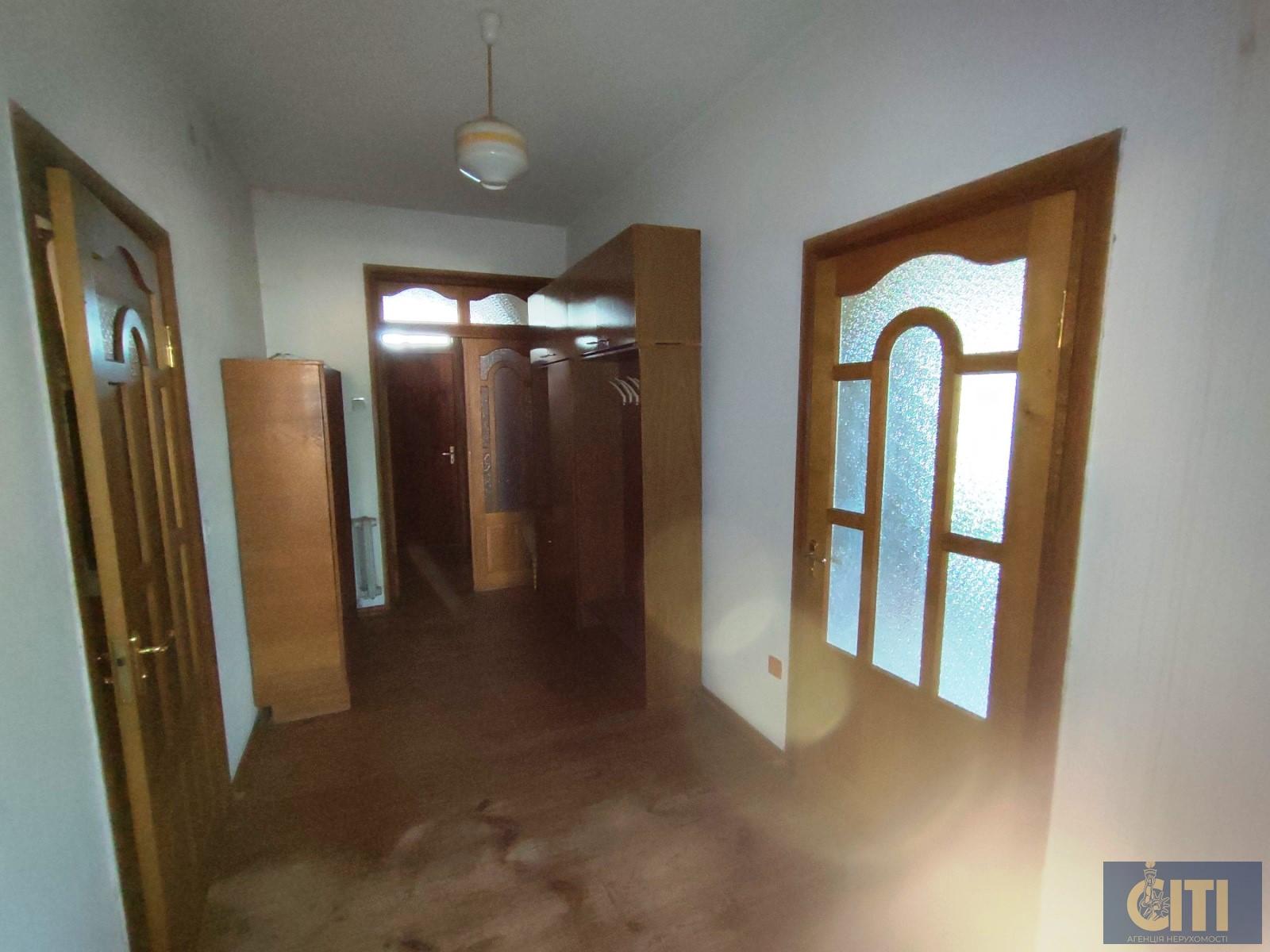 Продажа помещения район Силикатного завода, 300 кв.м. Продаж приміщення район Силікатного заводу, 300 кв.м.