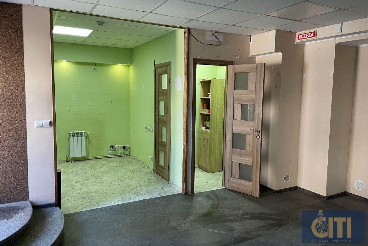 Приміщення магазину, район ТРЦ “Глобал UA”, 65 м²