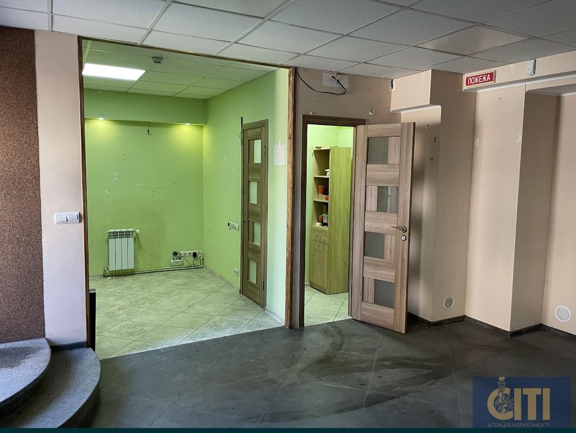 Приміщення магазину, район ТРЦ “Глобал UA”, 65 м²