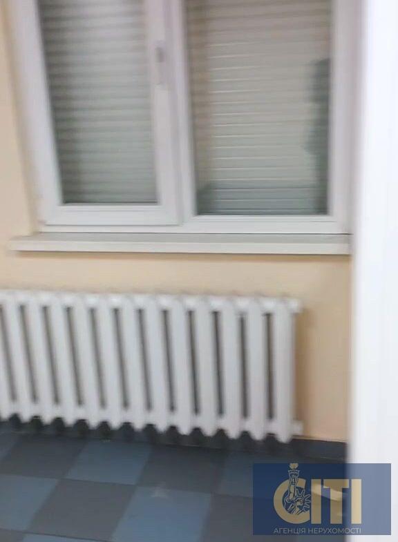 Магазин по вул.Хлібна (Житній ринок), 60 кв.м.