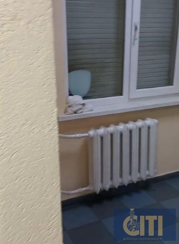 Магазин по вул.Хлібна (Житній ринок), 60 кв.м.