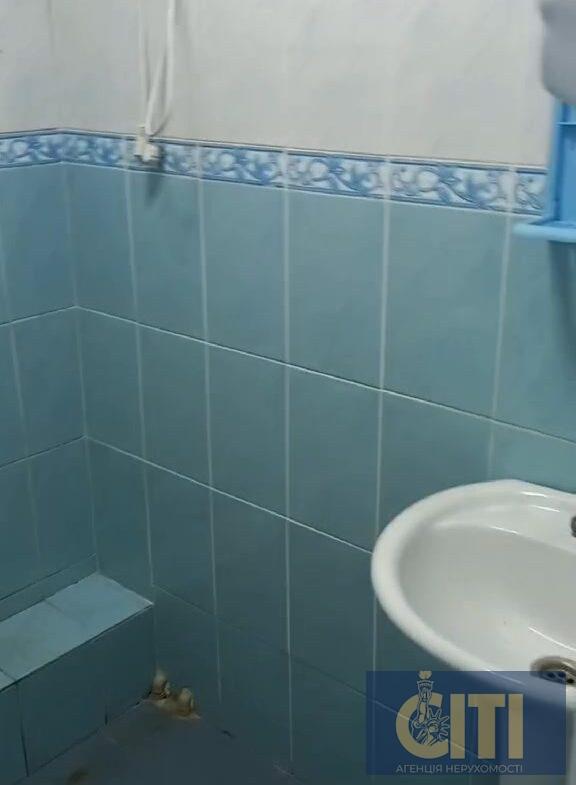 Магазин по вул.Хлібна (Житній ринок), 60 кв.м.