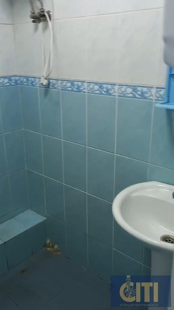 frame_0061 Магазин по вул.Хлібна (Житній ринок), 60 кв.м.