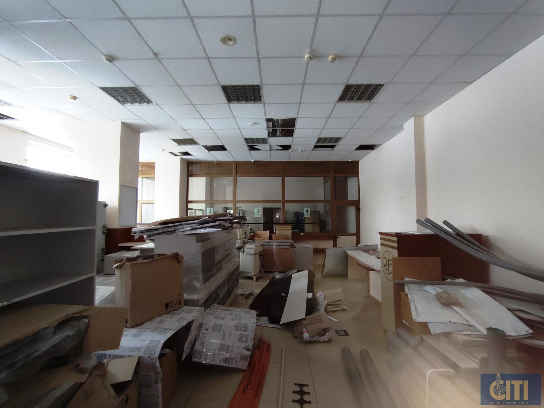 Комерційне приміщення, в центрі (к-р Жовтень), 360 кв.м.