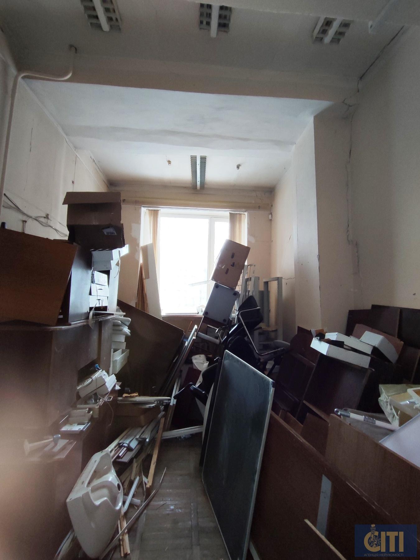 Коммерческое помещение, в центре (к-р Жовтень), 360 кв.м. Комерційне приміщення, в центрі (к-р Жовтень), 360 кв.м.