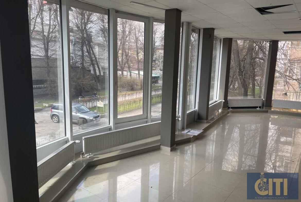 Приміщення в самому центрі по вул.Київській, 180 м2