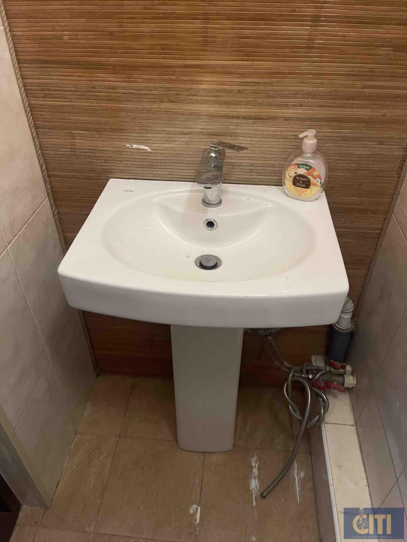 Приміщення в самому центрі по вул.Київській, 180 м2