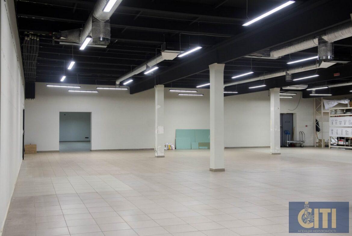 Оренда нежитлового приміщення під магазин, офіс, салон 426 кв.м.