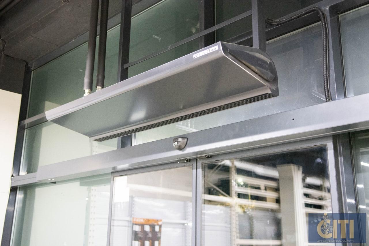 _V6222~1 Оренда нежитлового приміщення під магазин, офіс, салон 426 кв.м.