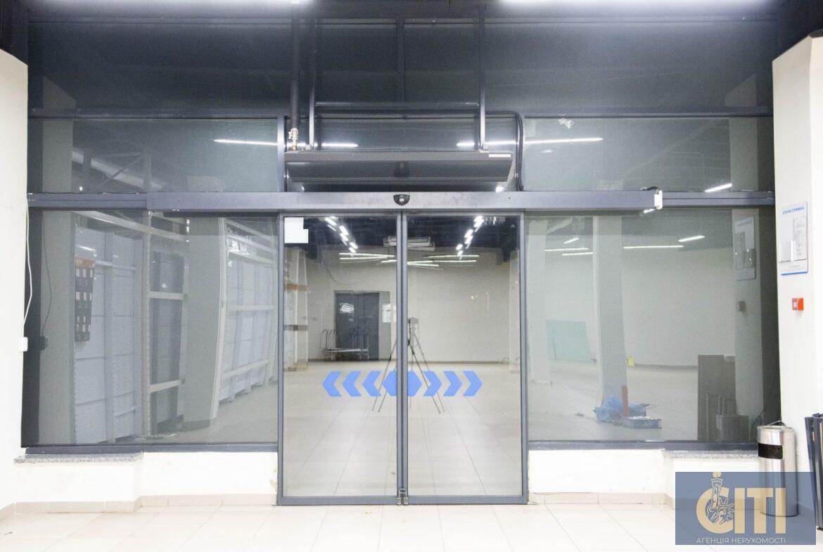 Оренда нежитлового приміщення під магазин, офіс, салон 426 кв.м.