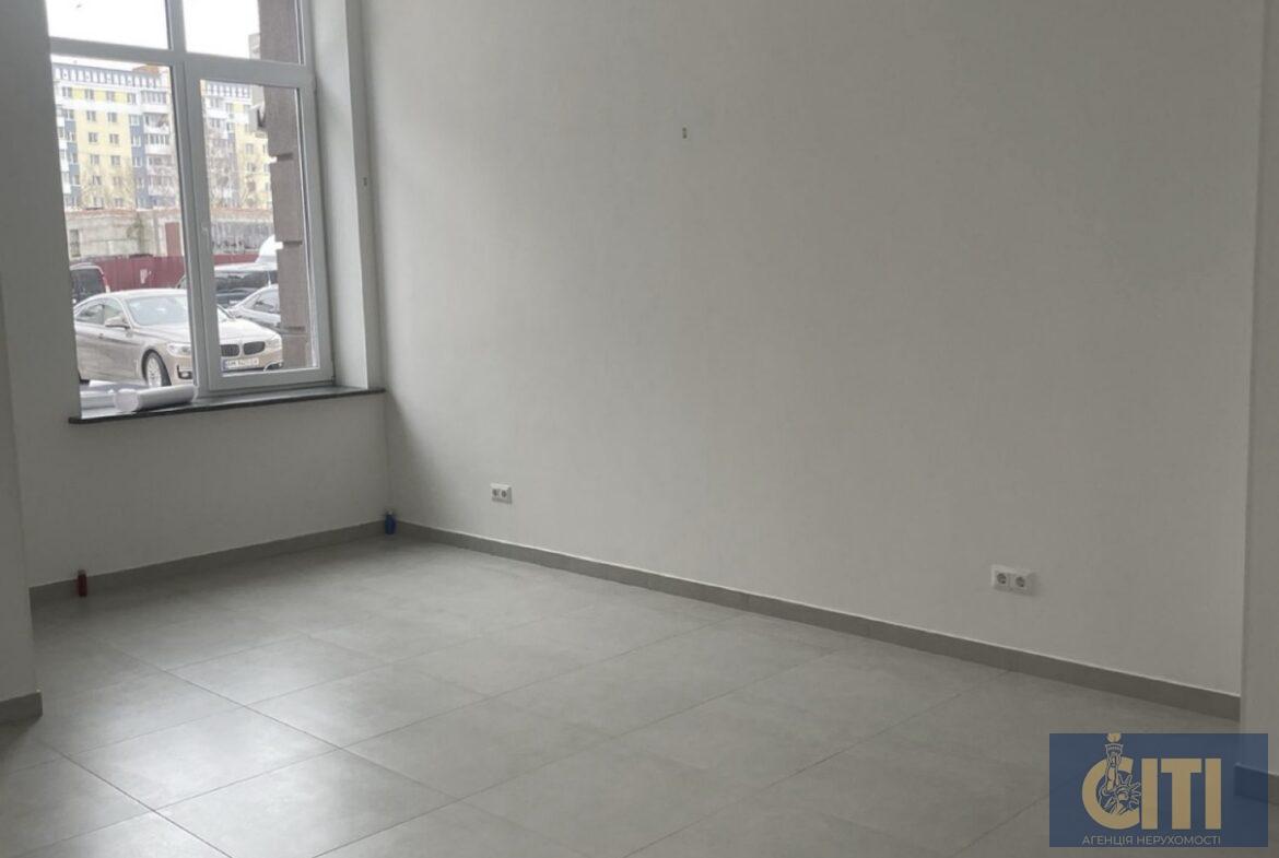 Оренда приміщення в сучасному житловому комплексі, вул. Євгена Рихлика, 83 м2