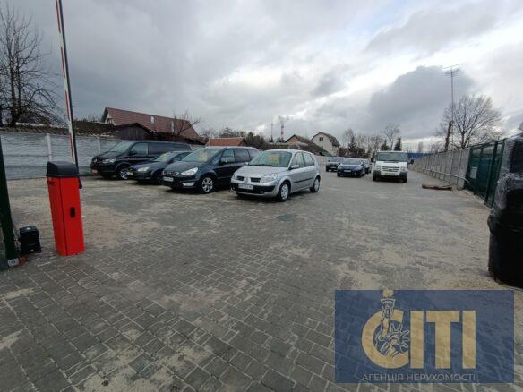 Автомайданчик (паркувальний простір) - 1 200 m² + офіс 15-45 m²