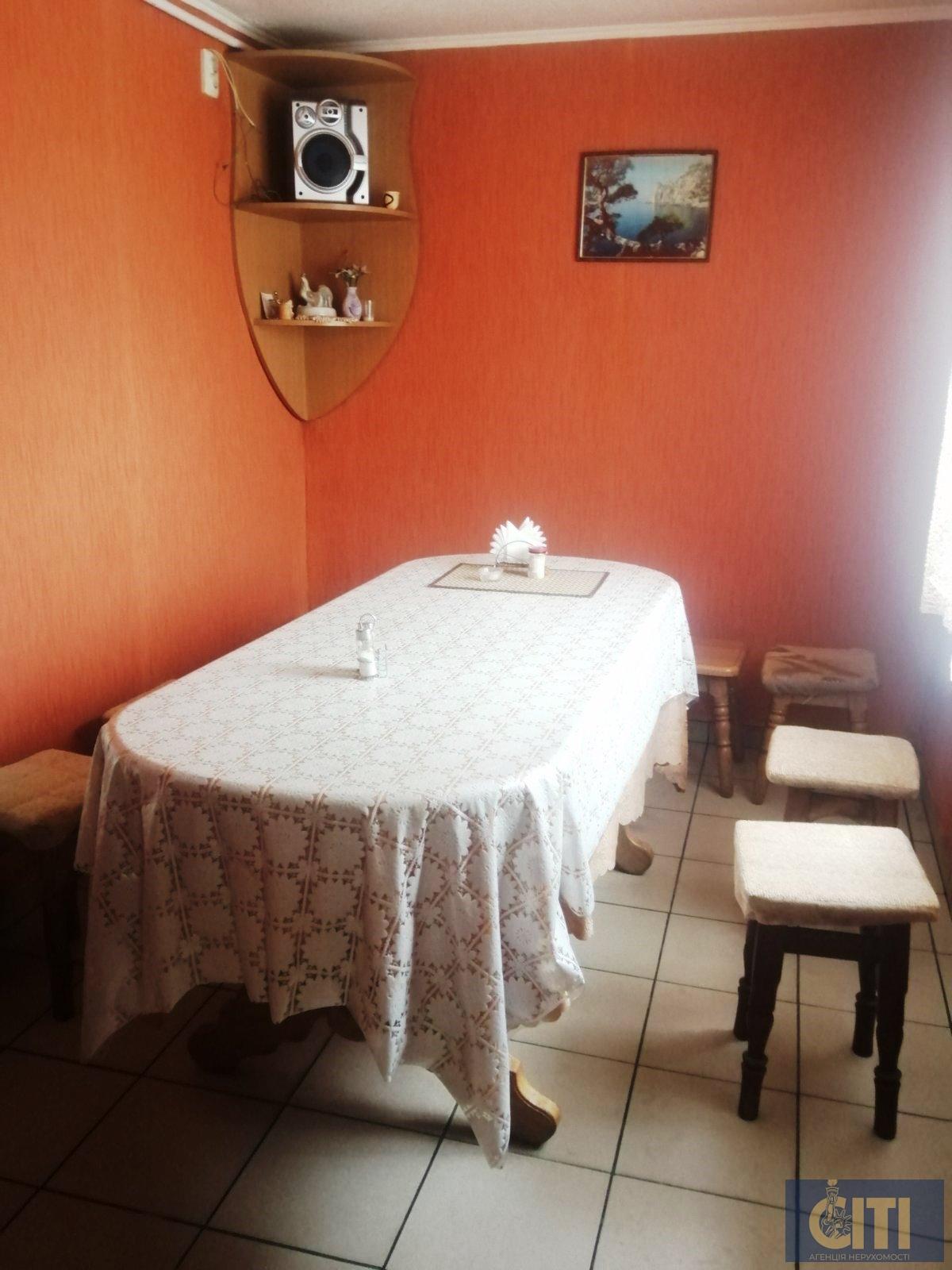 Кафе-магазин у Попільні 96 кв.м.