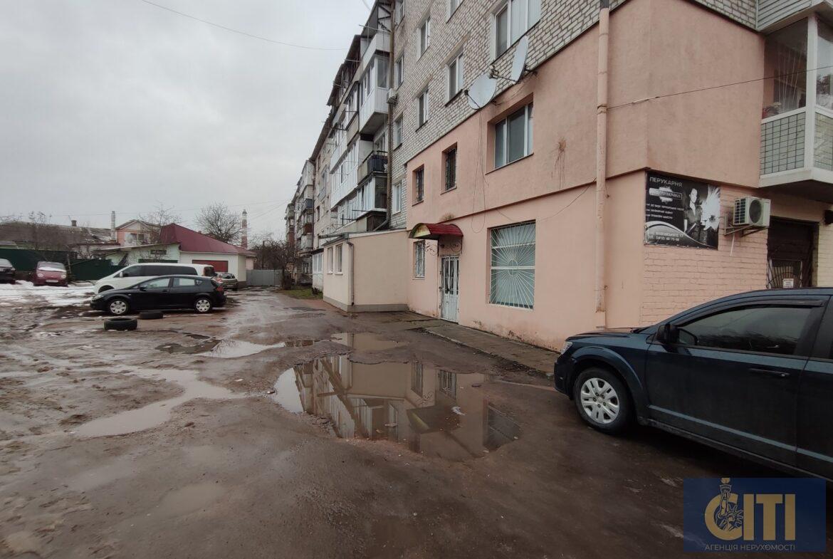 Приміщення в центрі по вул.Ольжича, 26 м2