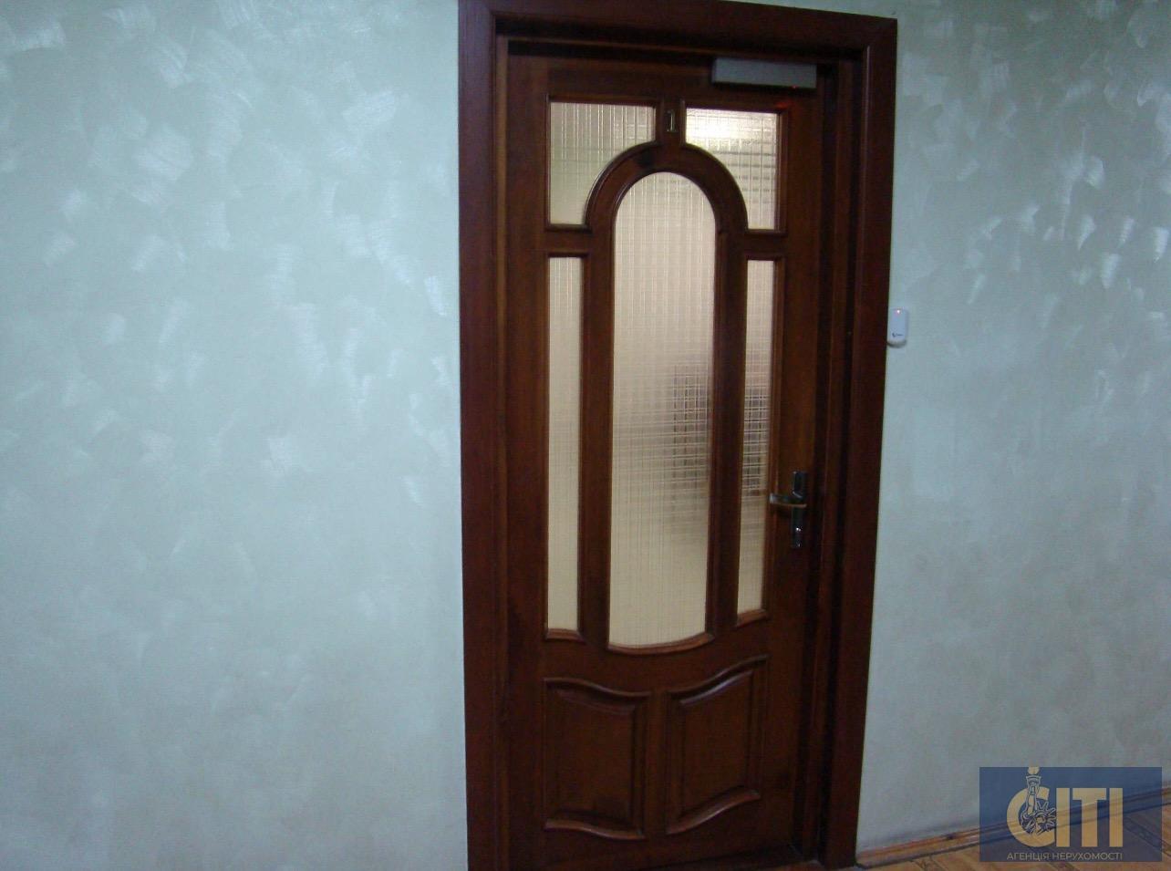 Сдается в аренду офисное помещение в центре 41 кв.м. Здається в оренду офісне приміщення в центрі 41 кв.м.