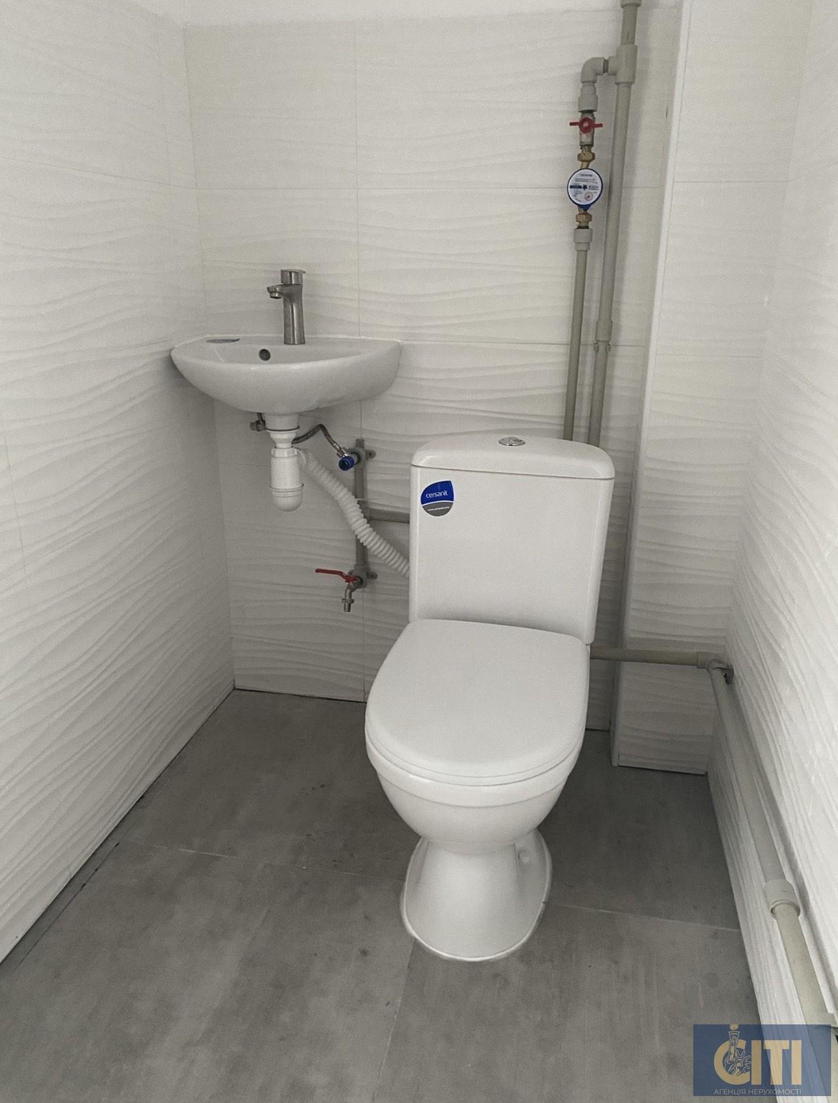 Здається в оренду приміщення на 3 пов, 54 м2