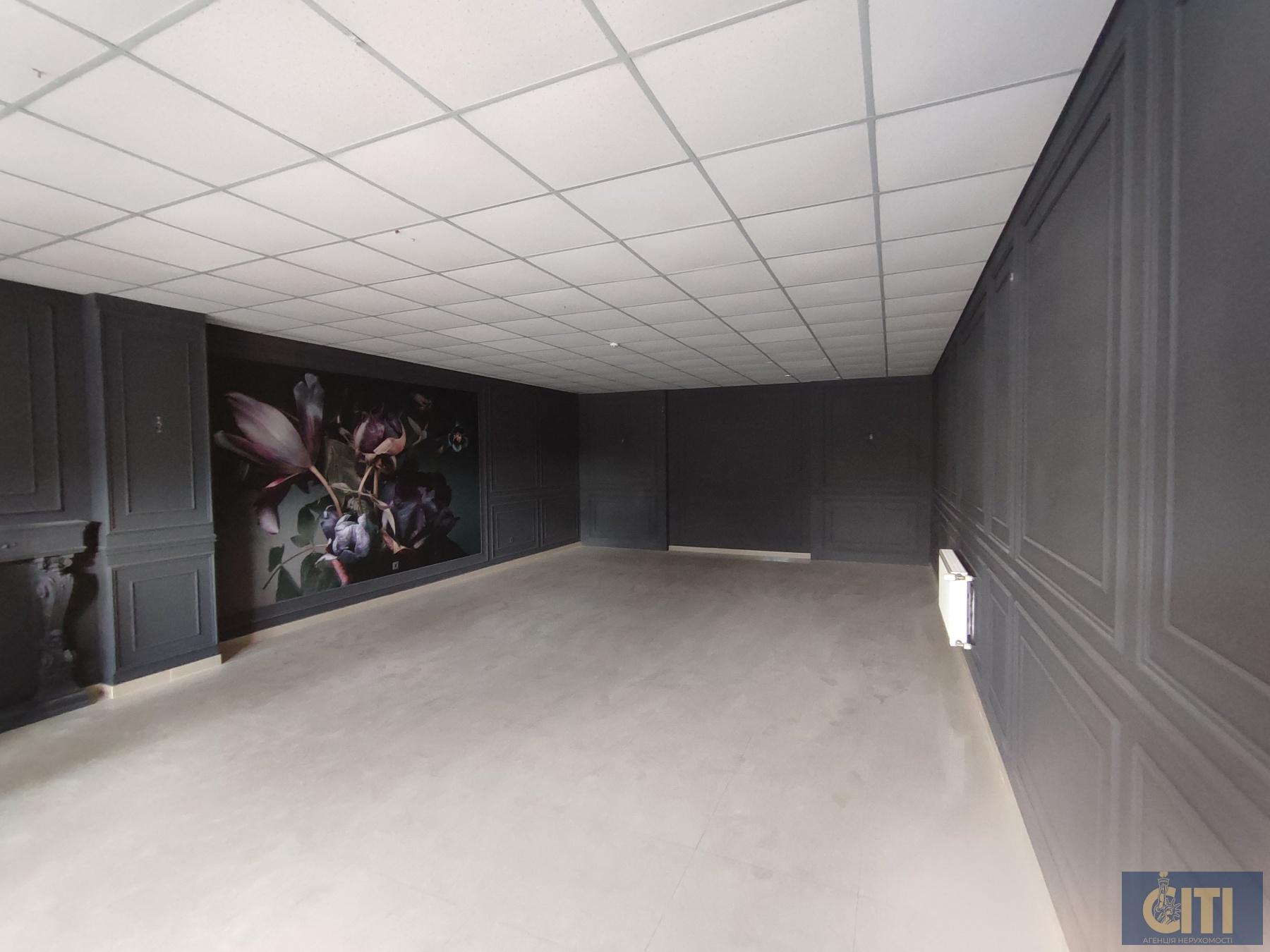 Помещение в самом центре по ул.Киевской, 180 м2 Приміщення в самому центрі по вул.Київській, 180 м2