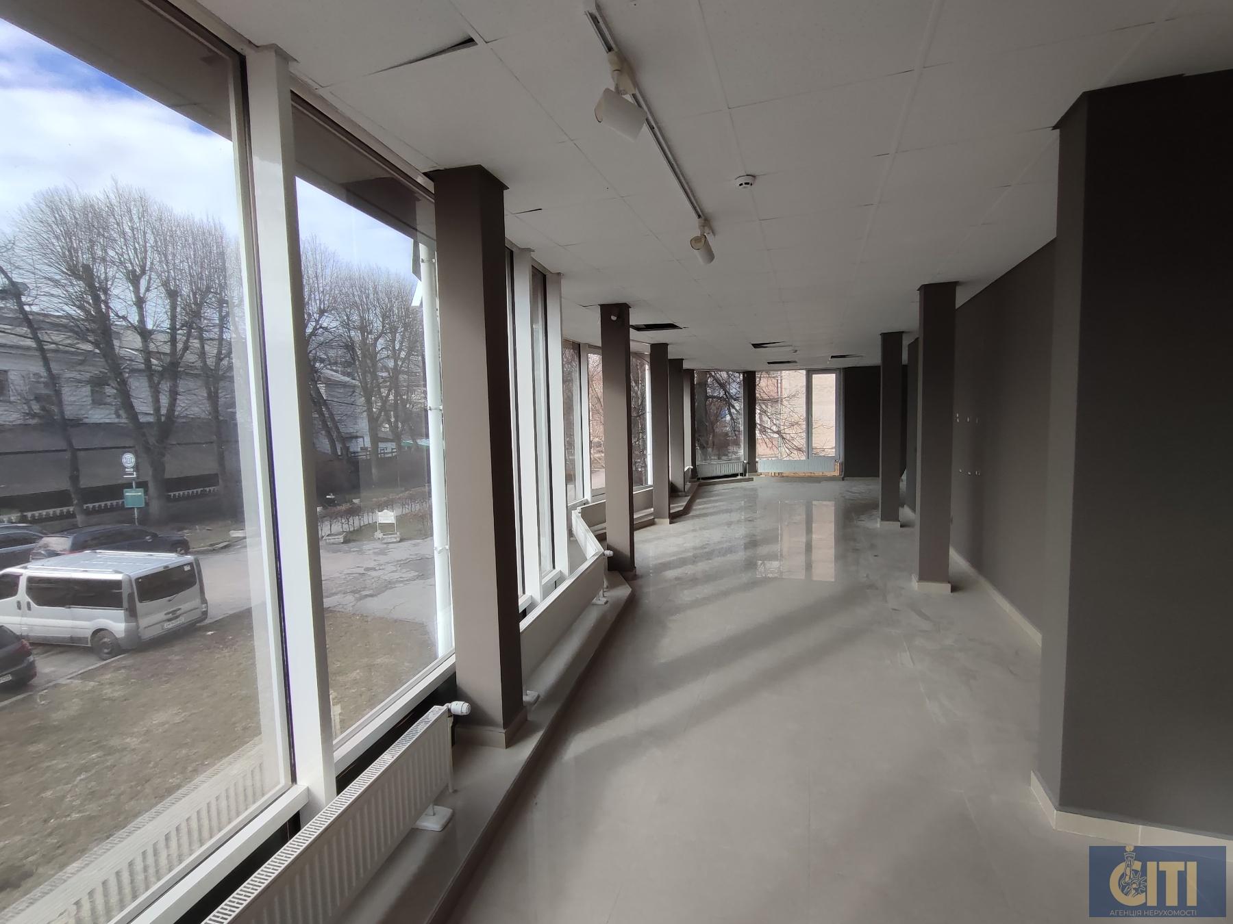 Приміщення в самому центрі по вул.Київській, 180 м2