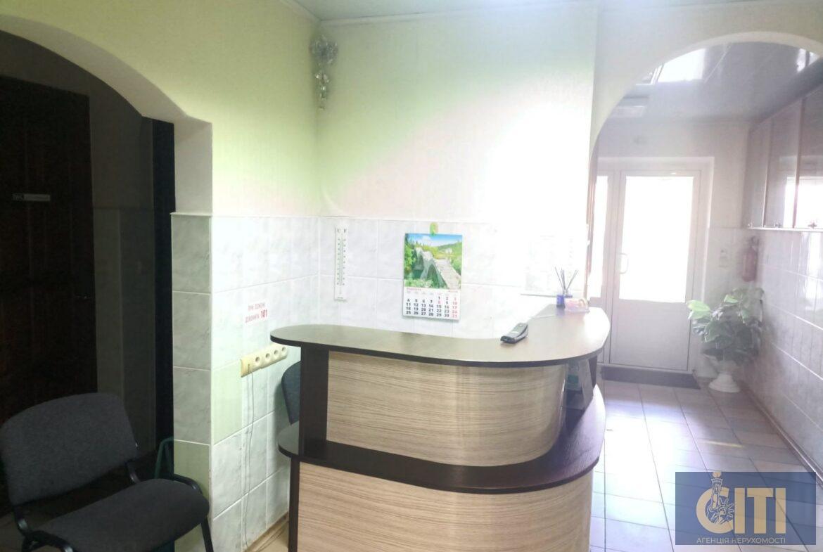 Здам в оренду салон краси в центральній частині міста по вул. Східна, 120 м²