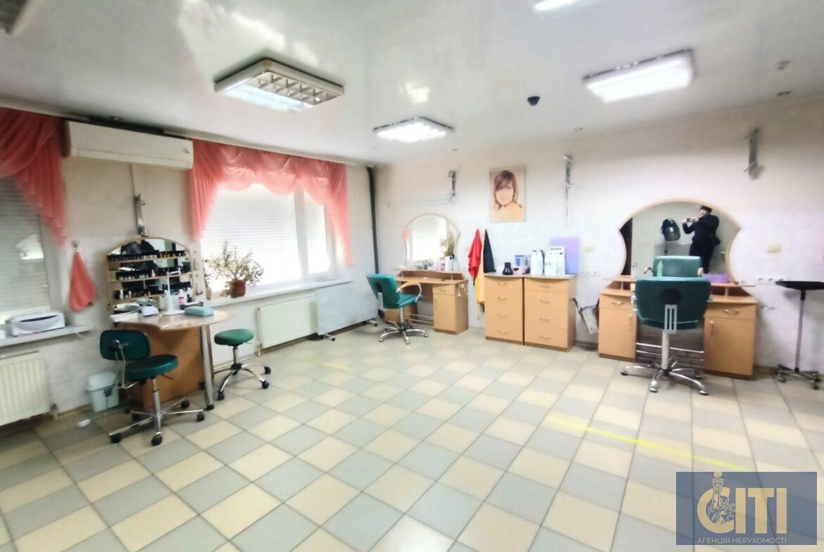 Здам в оренду салон краси в центральній частині міста по вул. Східна, 120 м²