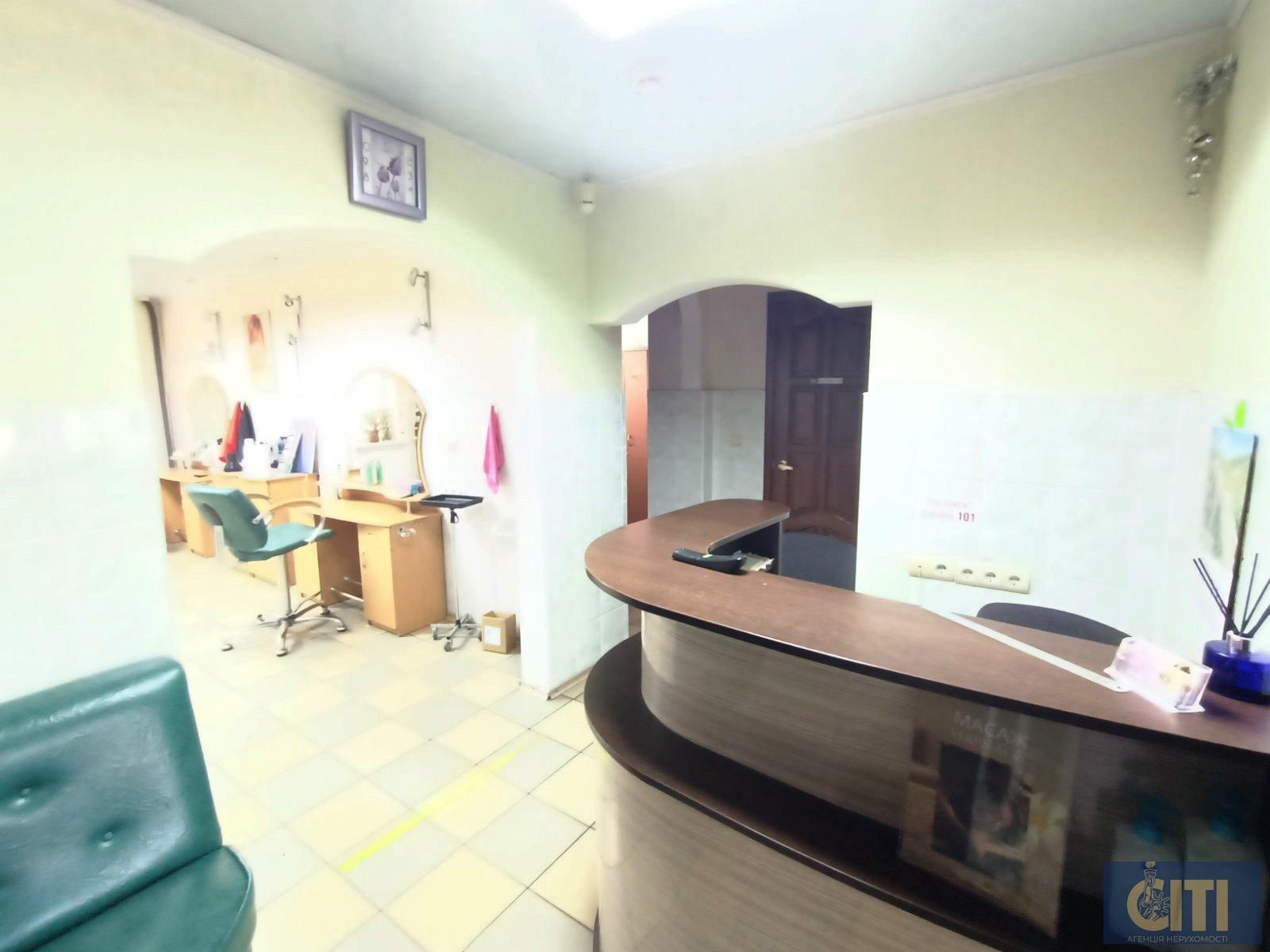 Сдам в аренду салон красоты в центральной части города по ул. Восточная, 120 м² Здам в оренду салон краси в центральній частині міста по вул. Східна, 120 м²
