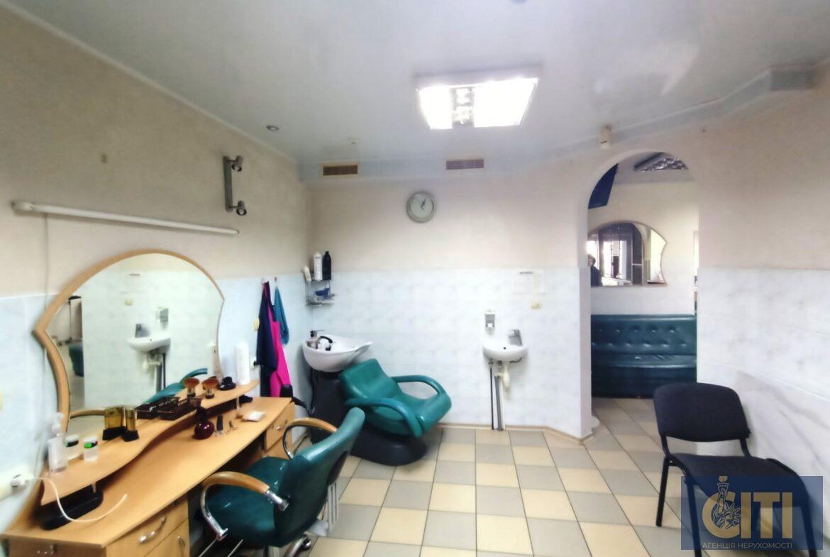 Здам в оренду салон краси в центральній частині міста по вул. Східна, 120 м²