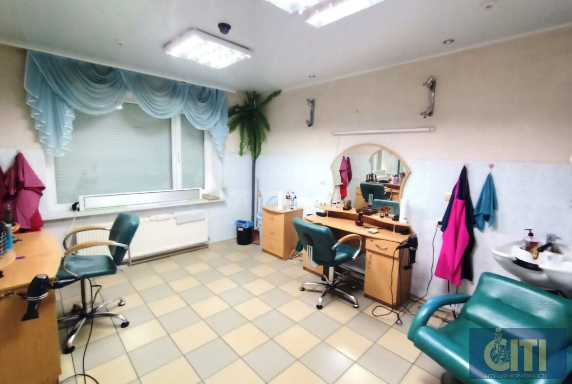Здам в оренду салон краси в центральній частині міста по вул. Східна, 120 м²