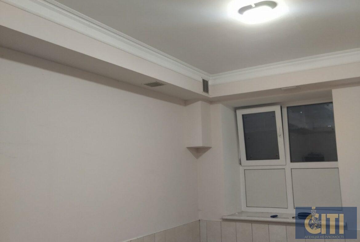 Оренда магазину, 200 кв.м., на вул. Велика Бердичівська