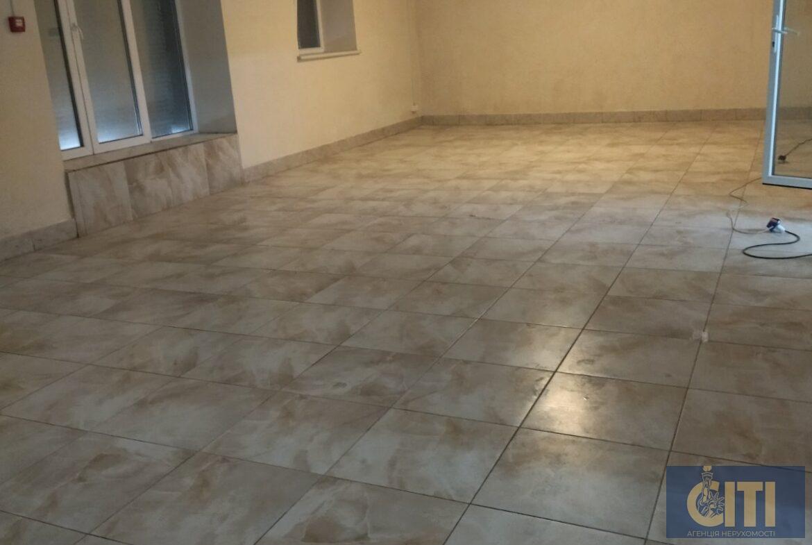 Оренда магазину, 200 кв.м., на вул. Велика Бердичівська