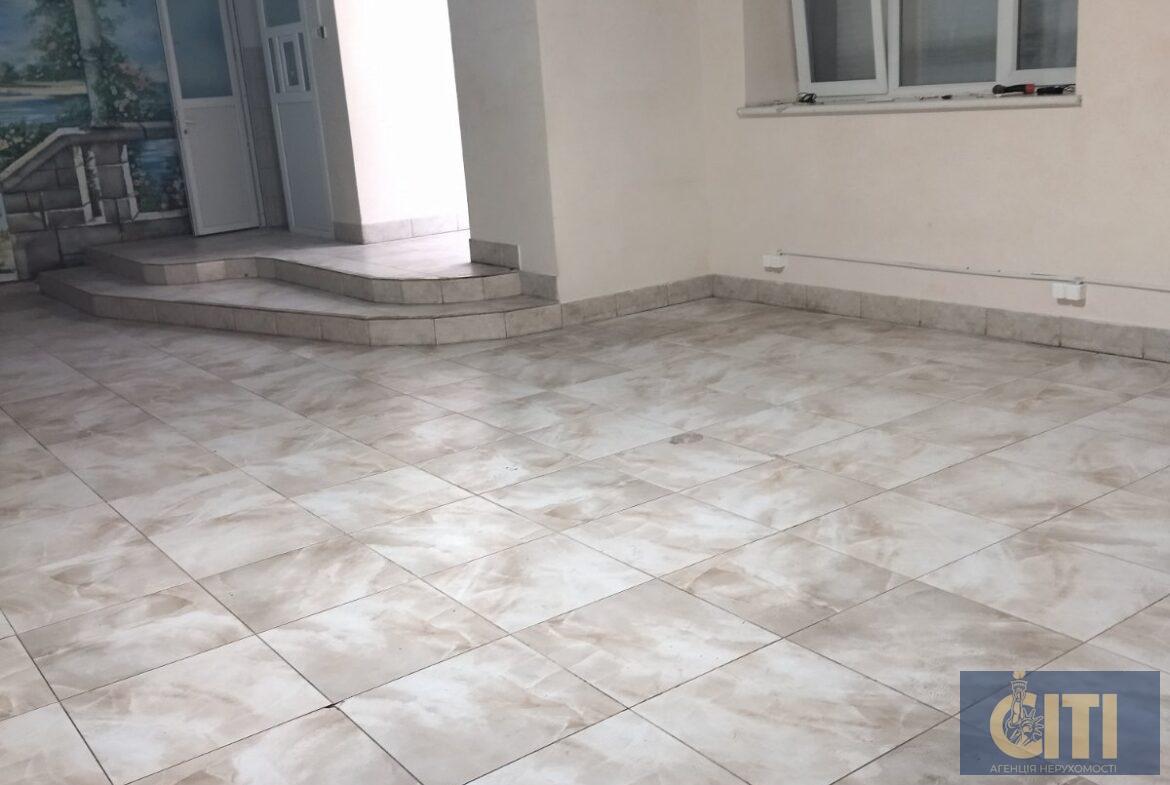 Оренда магазину, 200 кв.м., на вул. Велика Бердичівська