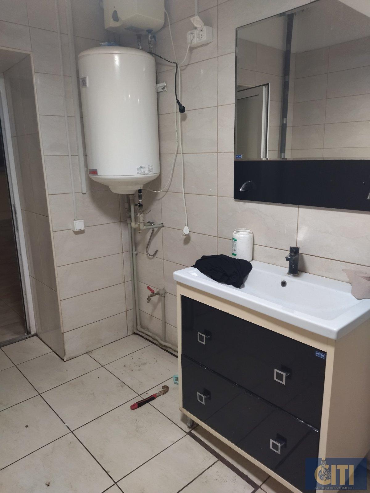 Аренда магазина, 200 кв.м., на ул. Большая Бердичевская Оренда магазину, 200 кв.м., на вул. Велика Бердичівська