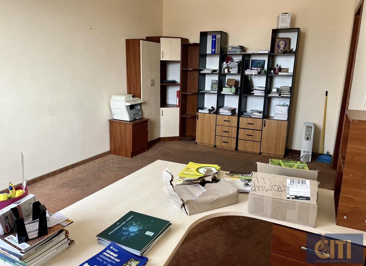 Трёхкомнатный офис пр. Независимости – 52,6 кв. м. Трикімнатний офіс пр. Незалежності - 52,6 кв. м.