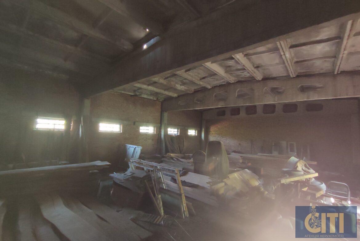 Продаж складських приміщень з рампою в Коростені, 425 кв.м.