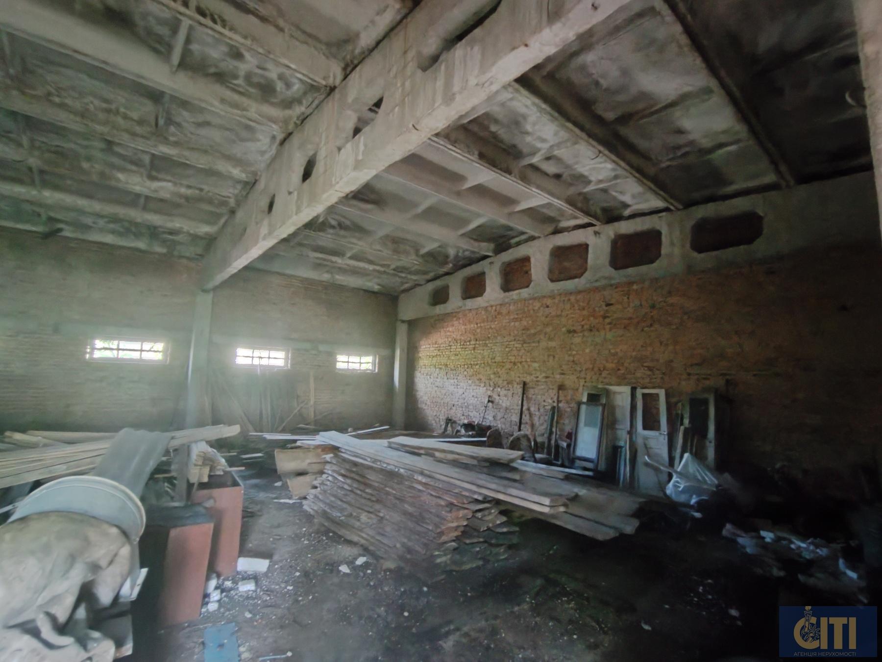 Продажа складских помещений с рампой в Коростене, 425 кв.м. Продаж складських приміщень з рампою в Коростені, 425 кв.м.