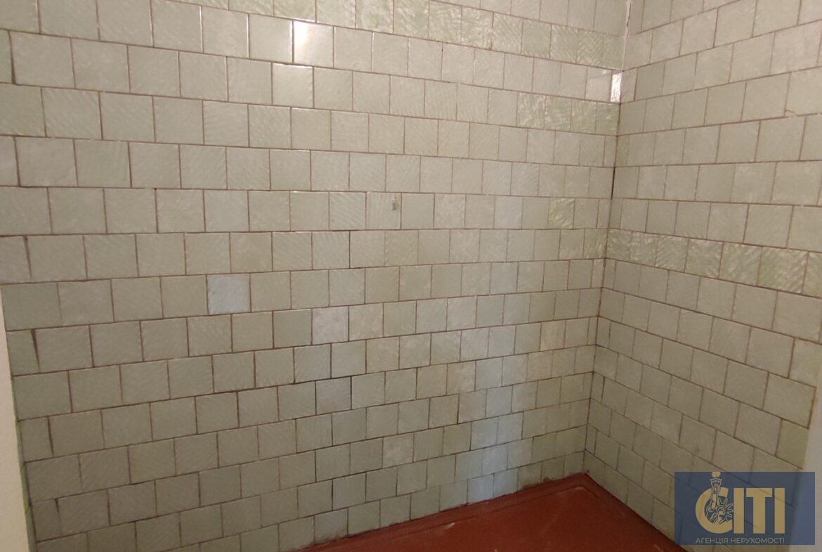 Оренда магазину площею 88 кв. м у районі Мальованка.