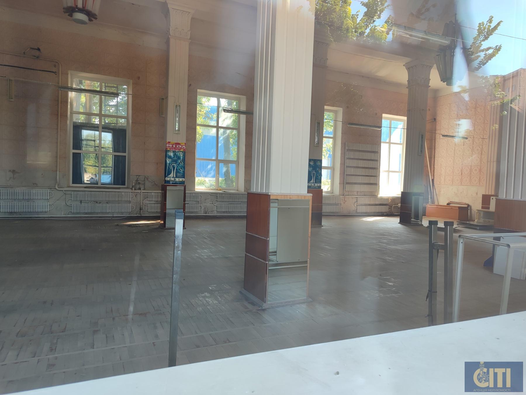 Оренда приміщення під спортивний клуб або склад, 400 кв.м