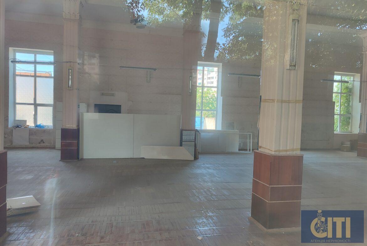 Оренда приміщення під спортивний клуб або склад, 400 кв.м