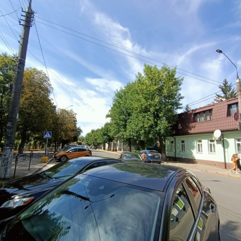 Частина будинку під бізнес на Святослава Ріхтера, 60 м²