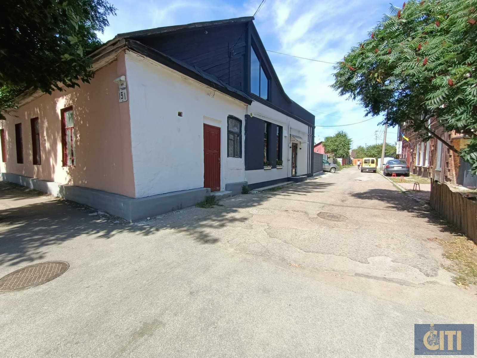 Частина будинку під бізнес на Святослава Ріхтера, 60 м²