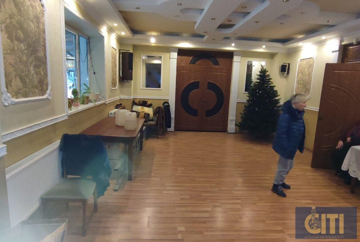 Оренда приміщення (кафе) площею 100 кв.м у центрі міста, район ТЦ Мирошка