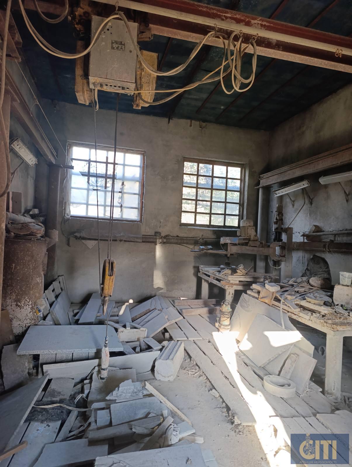 Здається в оренду промисловий комплекс з обробки каменю (ГРАНІТНИЙ ЦЕХ) у Коростишівському районі.