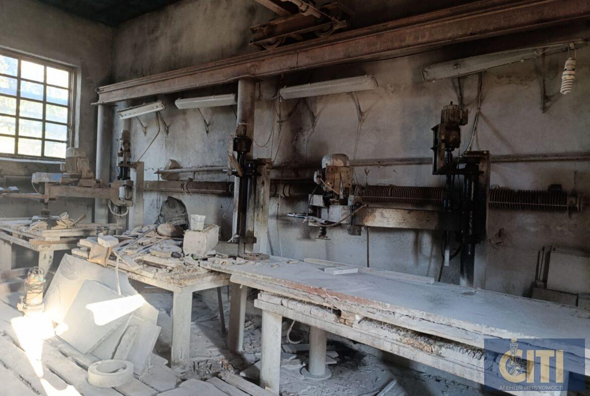Здається в оренду промисловий комплекс з обробки каменю (ГРАНІТНИЙ ЦЕХ) у Коростишівському районі.