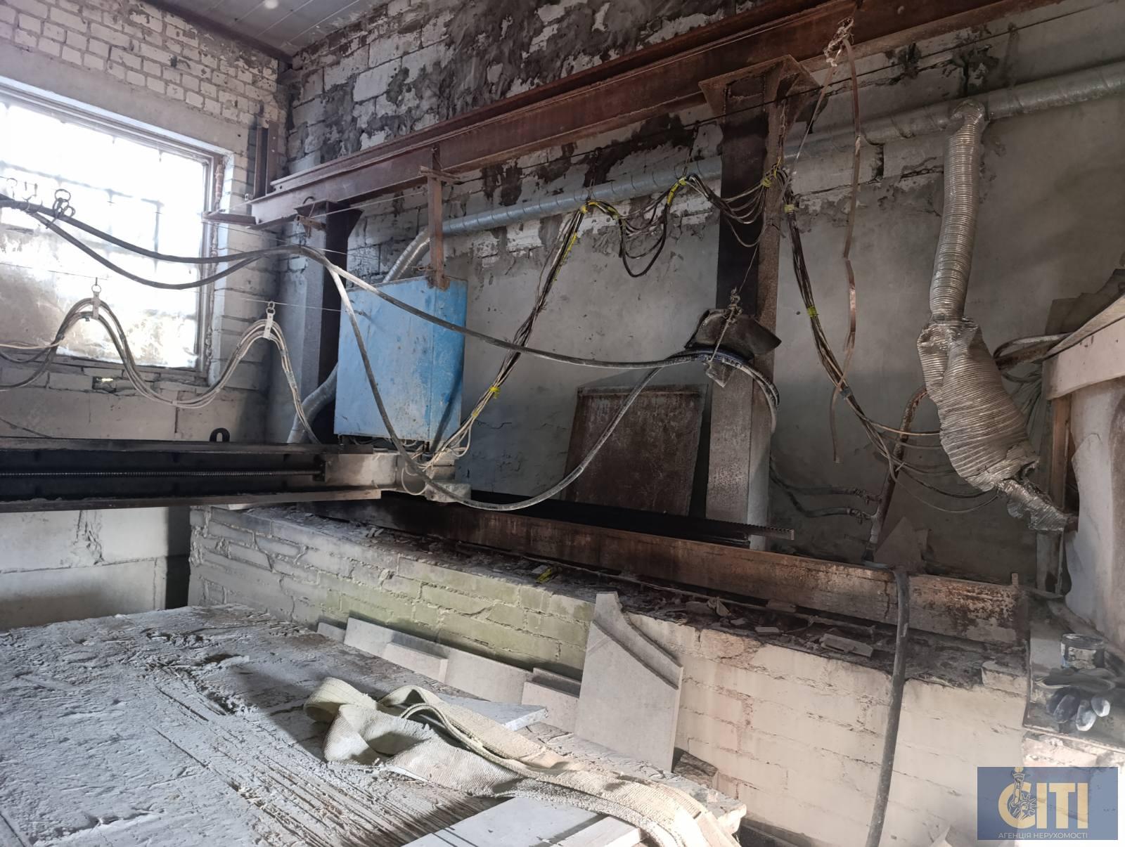 Здається в оренду промисловий комплекс з обробки каменю (ГРАНІТНИЙ ЦЕХ) у Коростишівському районі.