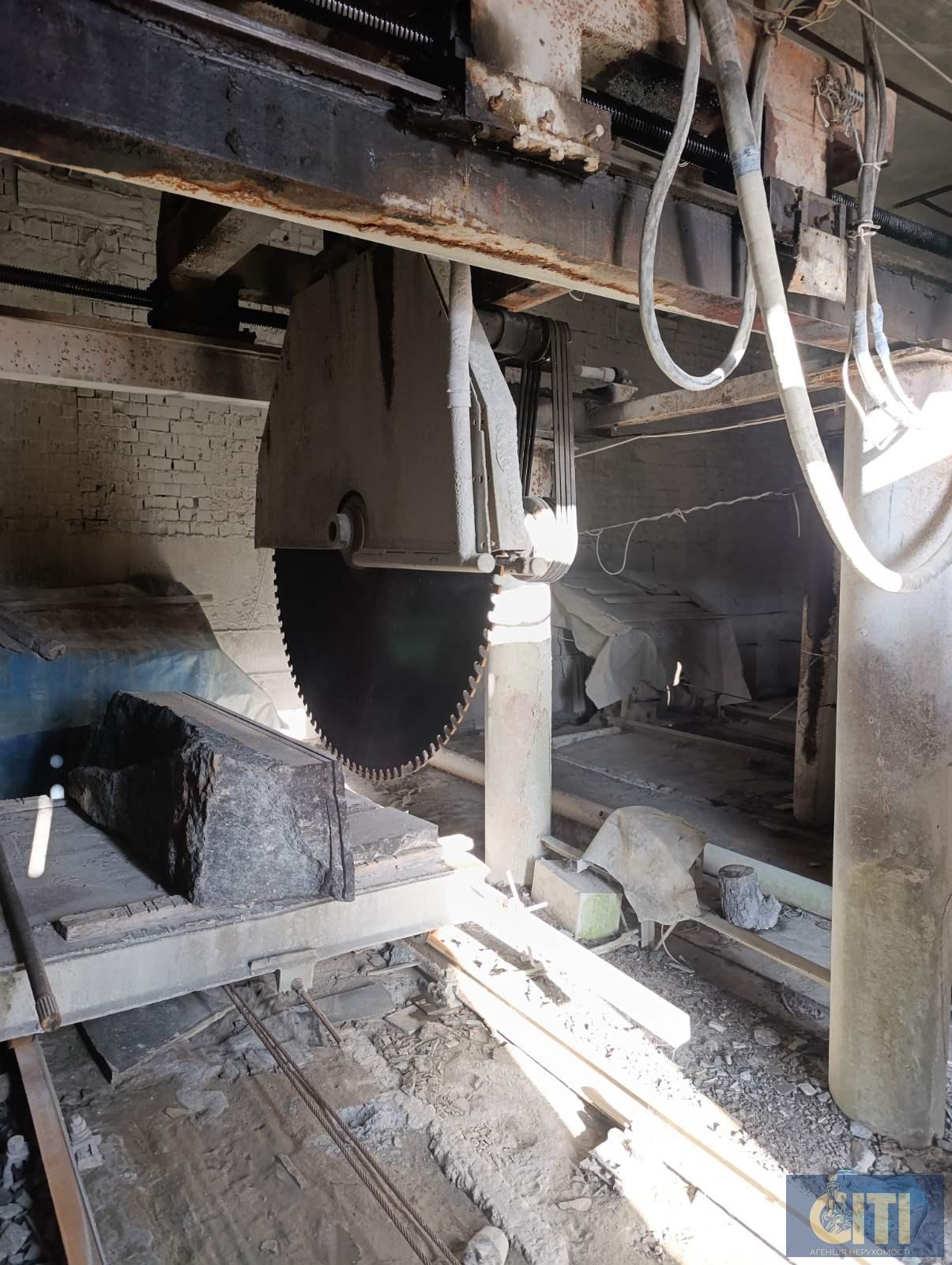 Сдаётся в аренду промышленный комплекс по обработке камня (ГРАНИТНЫЙ ЦЕХ) в Коростышевском районе. Здається в оренду промисловий комплекс з обробки каменю (ГРАНІТНИЙ ЦЕХ) у Коростишівському районі.