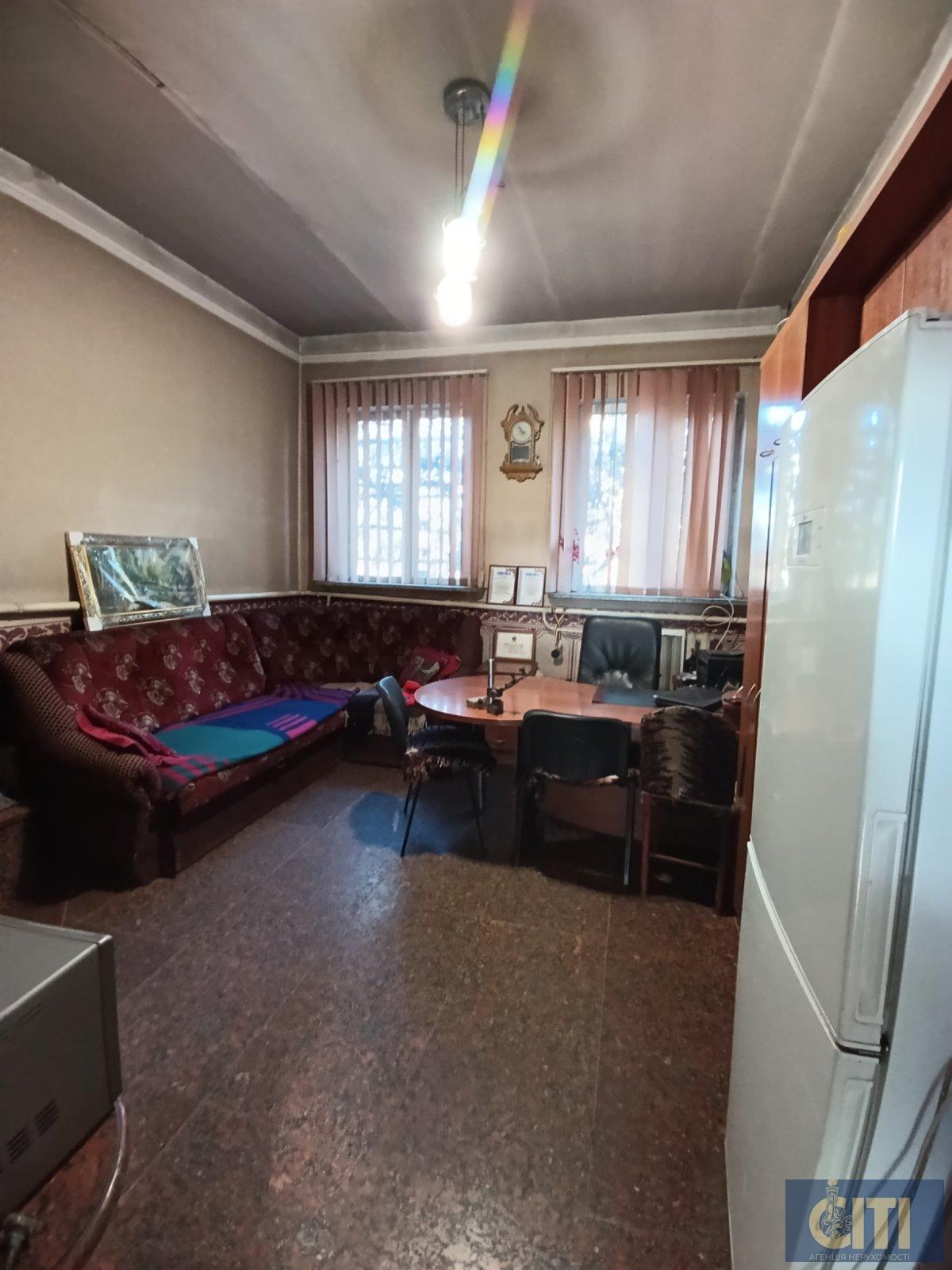 Здається в оренду промисловий комплекс з обробки каменю (ГРАНІТНИЙ ЦЕХ) у Коростишівському районі.