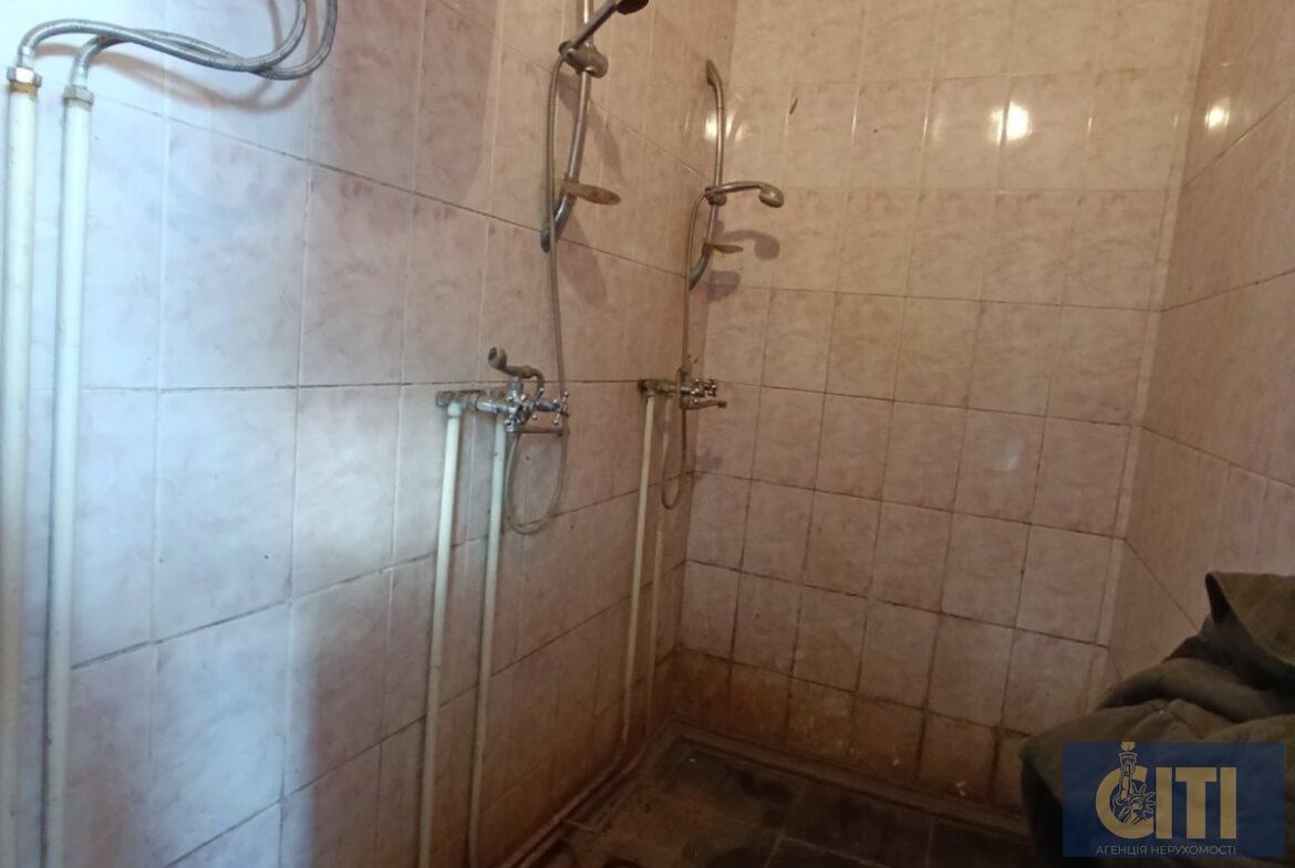 Здається в оренду промисловий комплекс з обробки каменю (ГРАНІТНИЙ ЦЕХ) у Коростишівському районі.