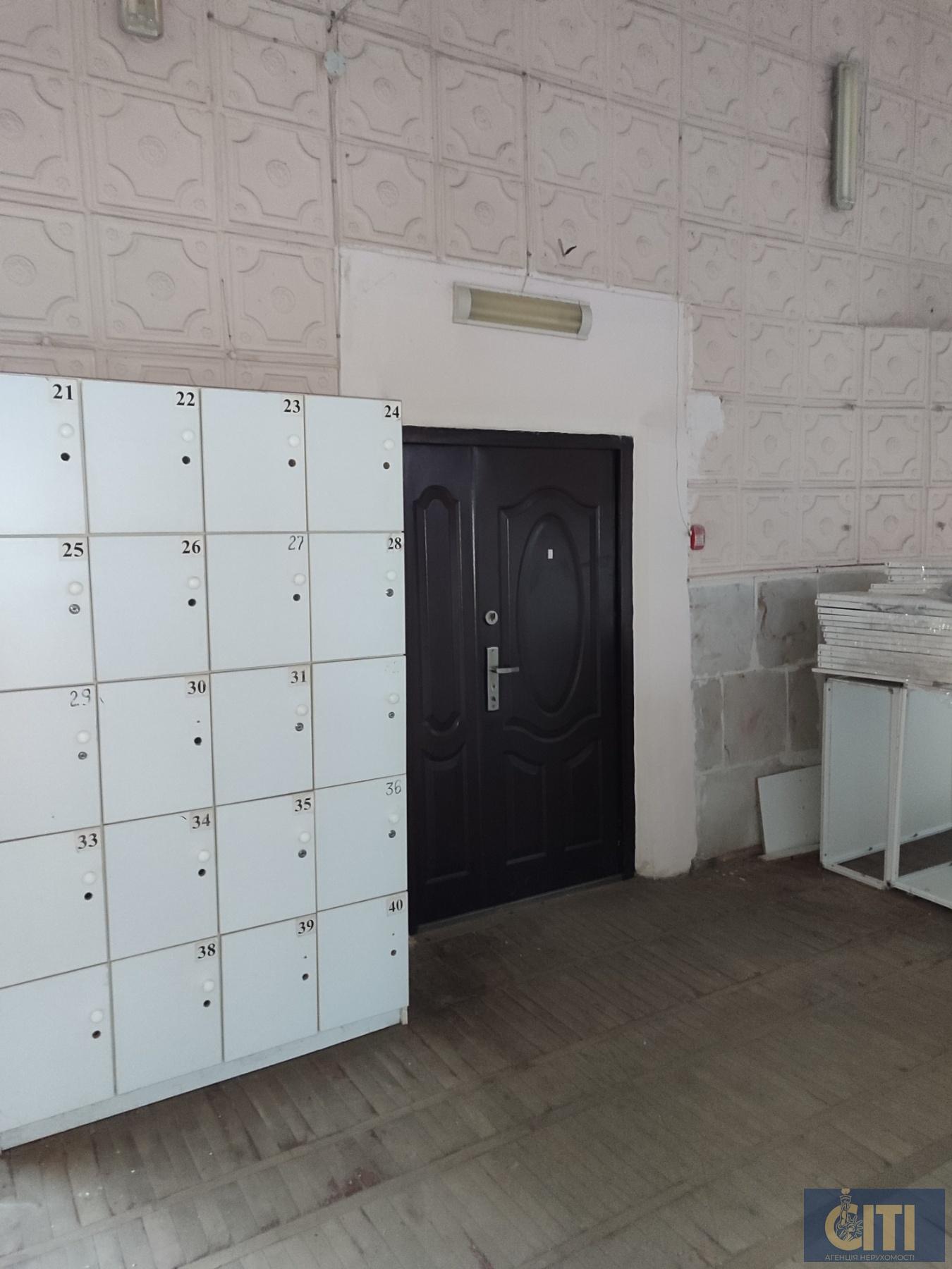 Оренда приміщення під спортивний клуб або склад, 400 кв.м