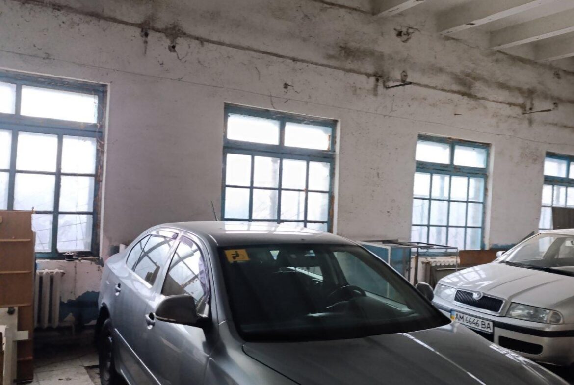 Продаж приміщення в центрі міста, район Сінного ринку, 620 кв.м