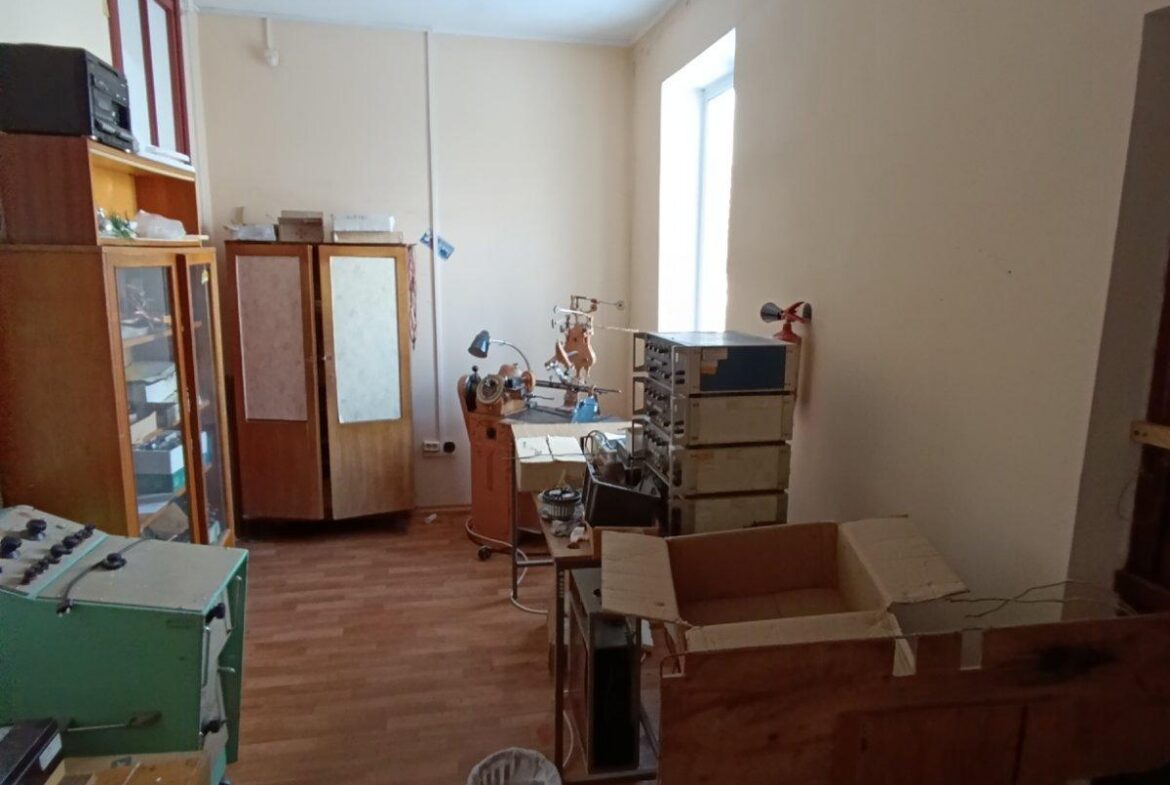 Продаж приміщення в центрі міста, район Сінного ринку, 620 кв.м